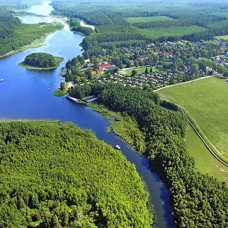 בית נופש Im Mirow